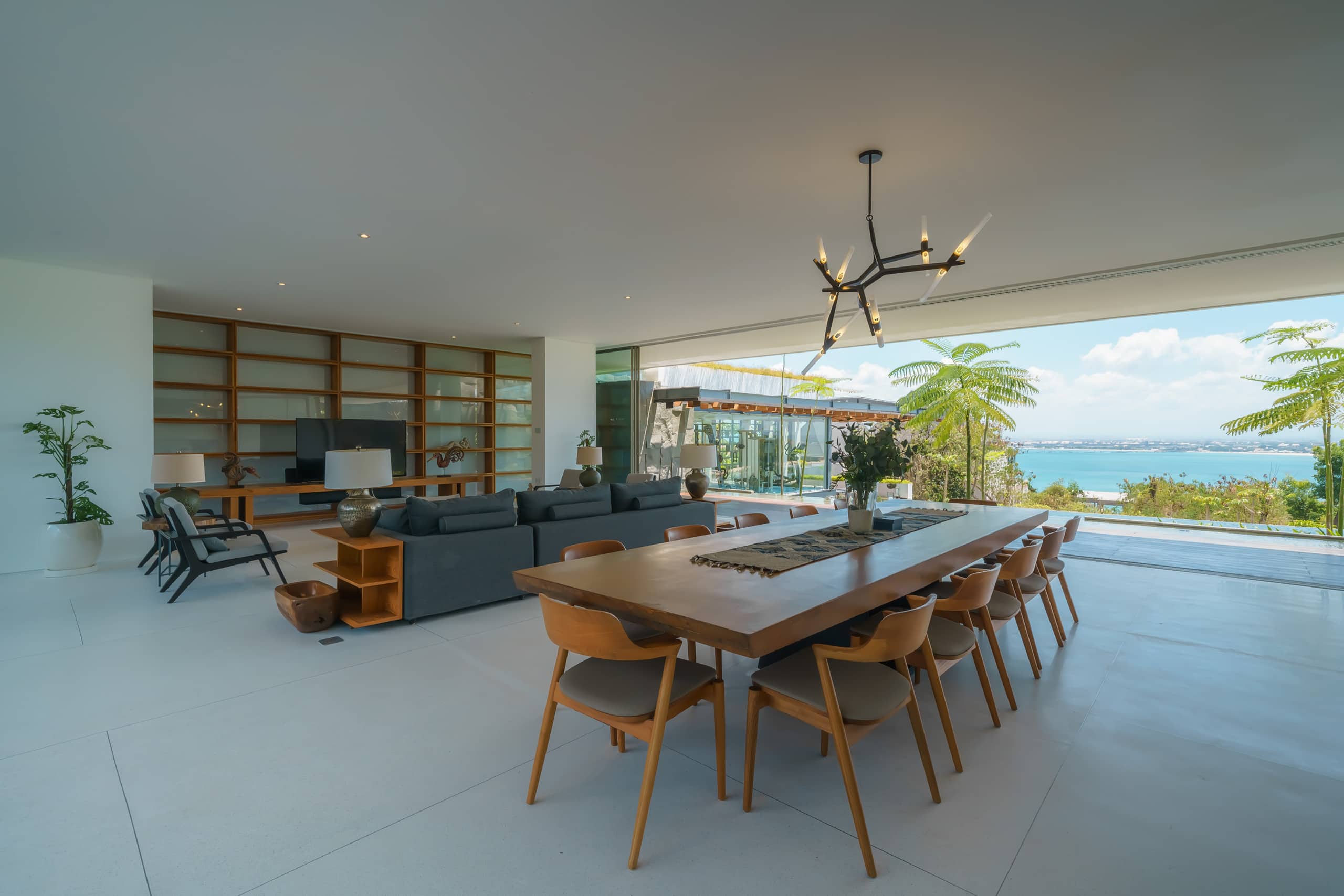 Beyond The Sea: Luxe Sea View Villa in Jimbaran — photo 2