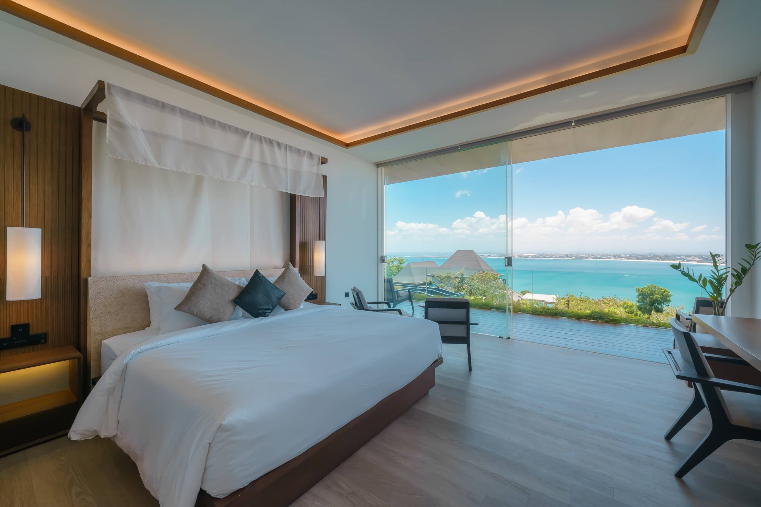 Beyond The Sea: Luxe Sea View Villa in Jimbaran 38