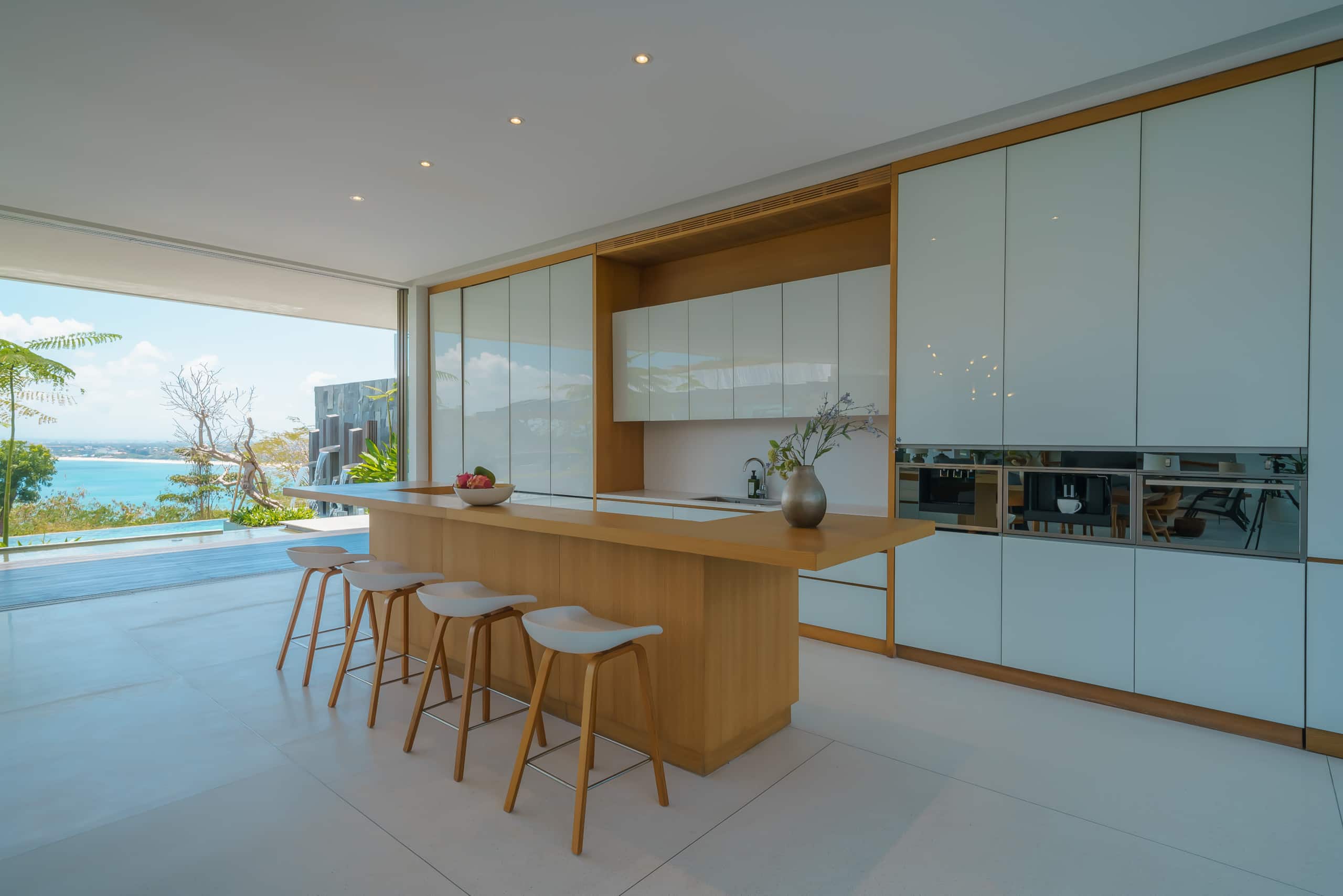 Beyond The Sea: Luxe Sea View Villa in Jimbaran 16
