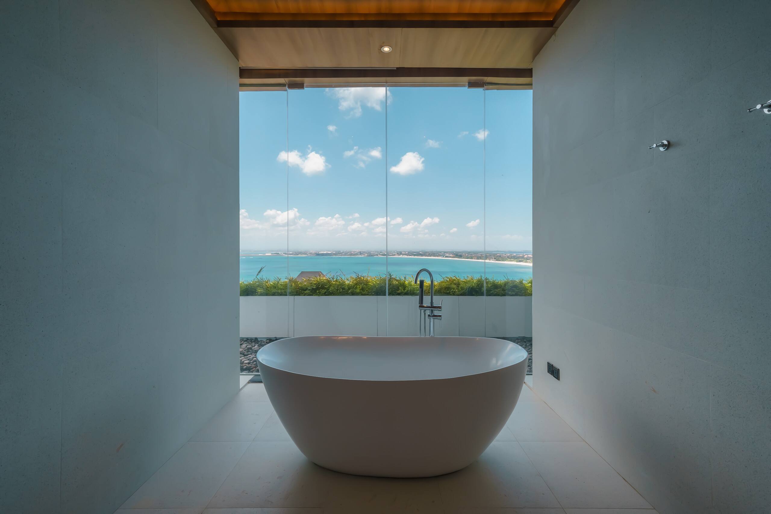 Beyond The Sea: Luxe Sea View Villa in Jimbaran 7