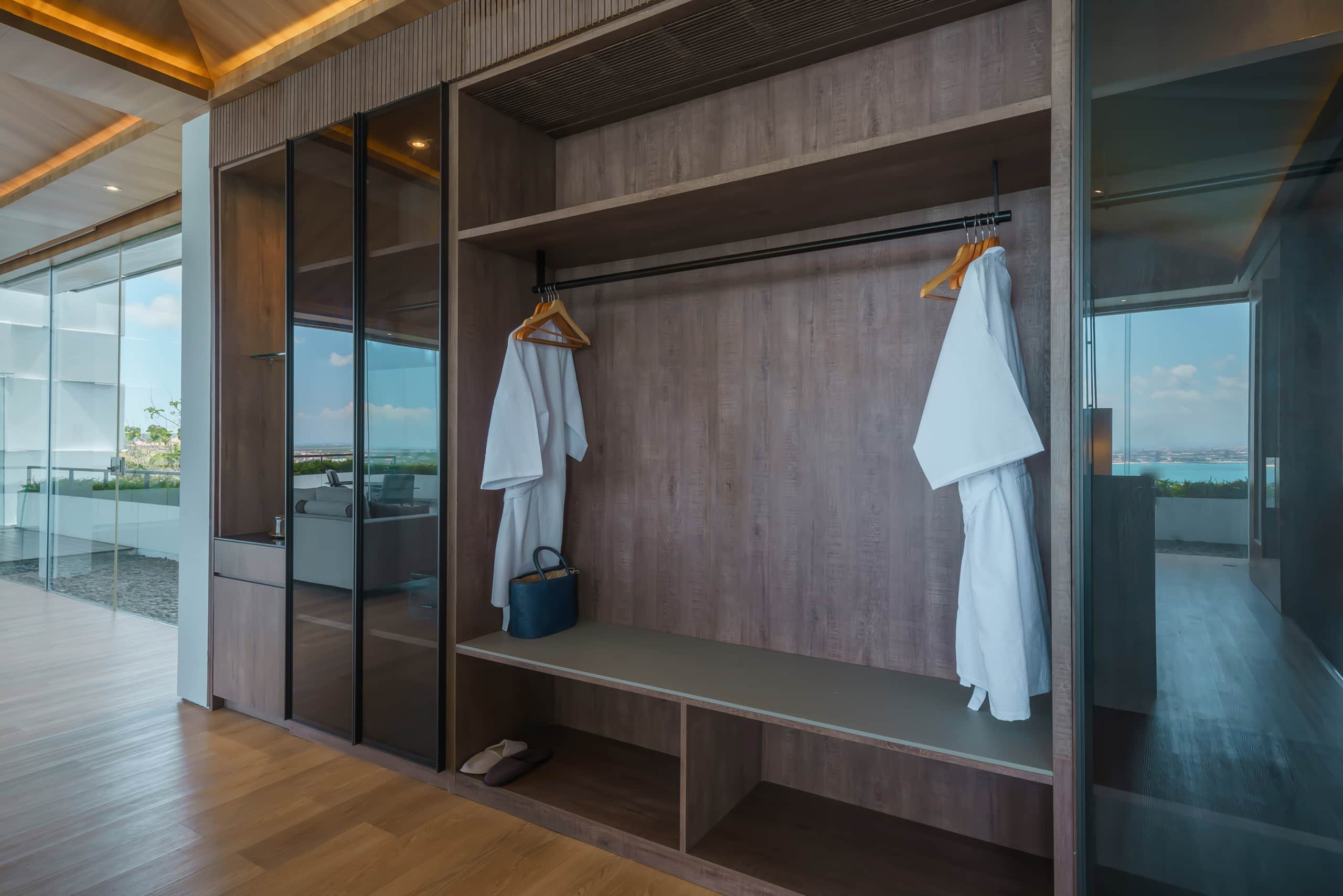 Beyond The Sea: Luxe Sea View Villa in Jimbaran 26