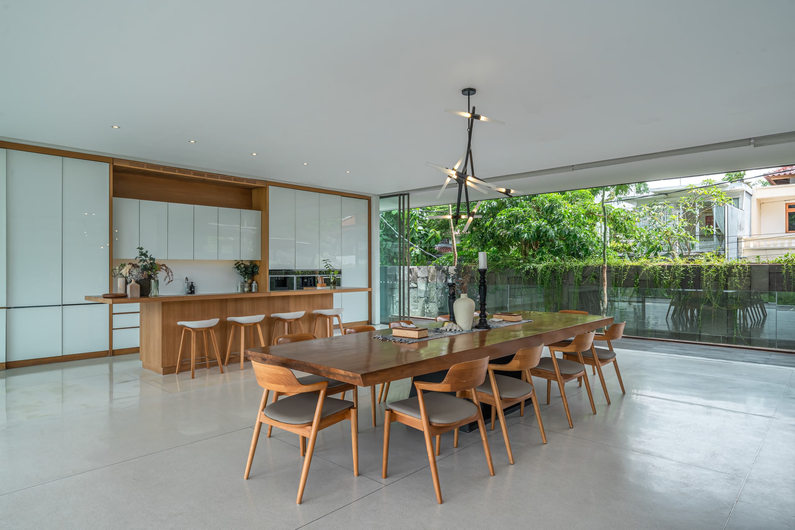 Beyond The Sea: Luxe Sea View Villa in Jimbaran 22