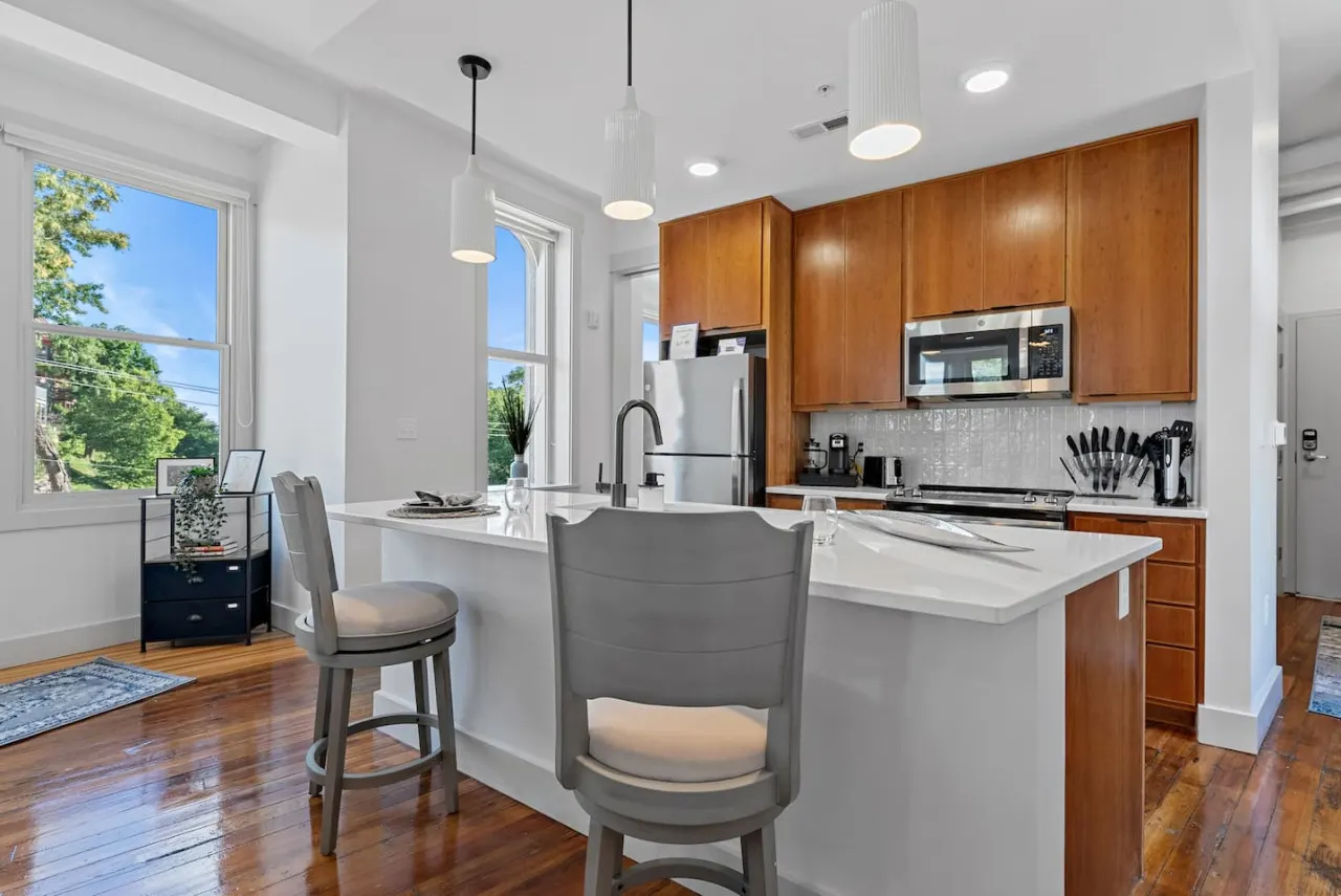 Lux 1BR |Views & Design | Located near ALL — foto 2