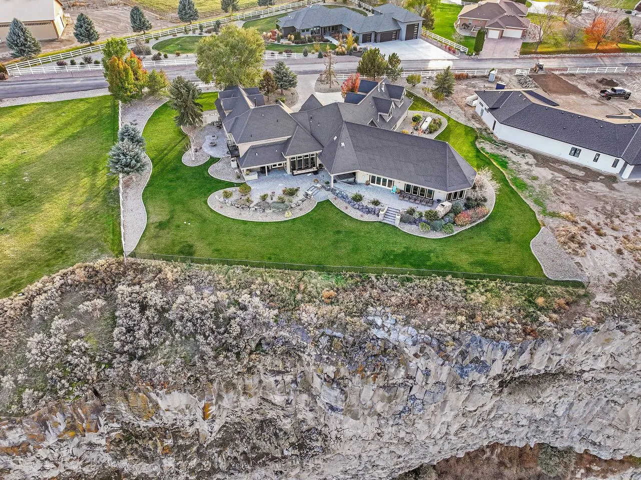 Heated Pool/Canyon Rim/Arcade/Theater/Sleeps 32 8