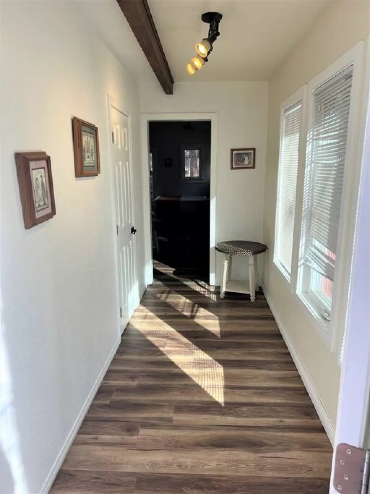 Charming Timber Haven Lodge (8 guest) Cabin #9 9