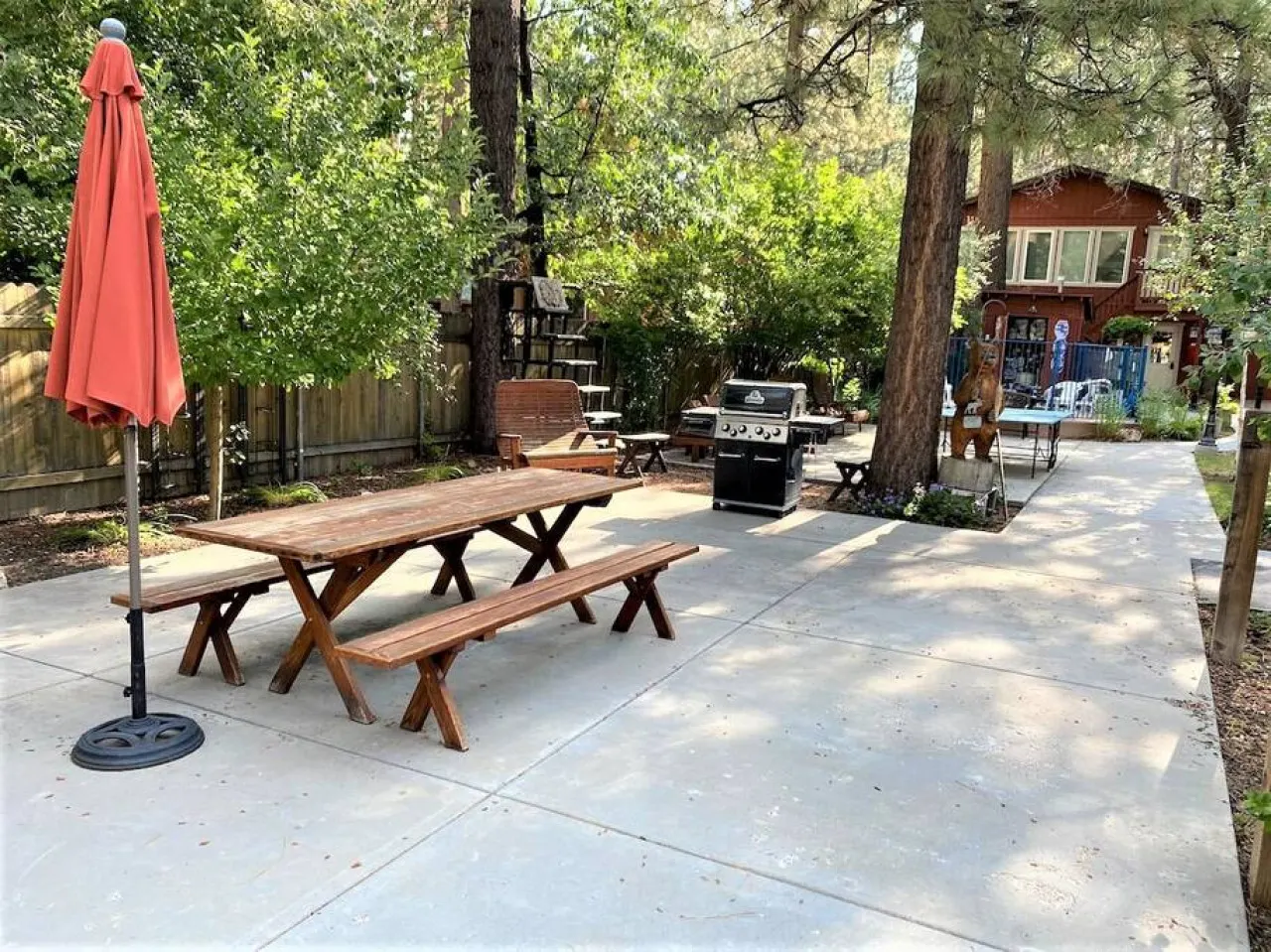 Charming Timber Haven Lodge (8 guest) Cabin #9 7