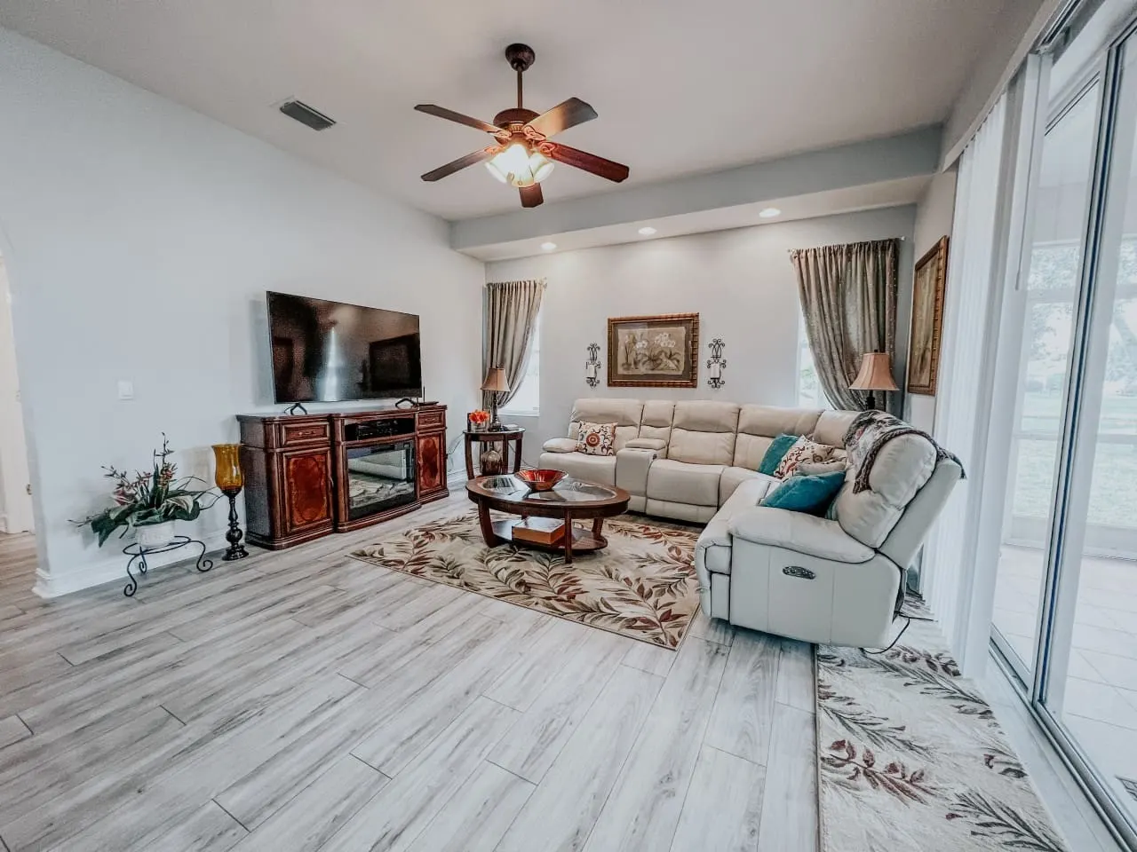 Grand Retreat near Englewood Beach — photo 2