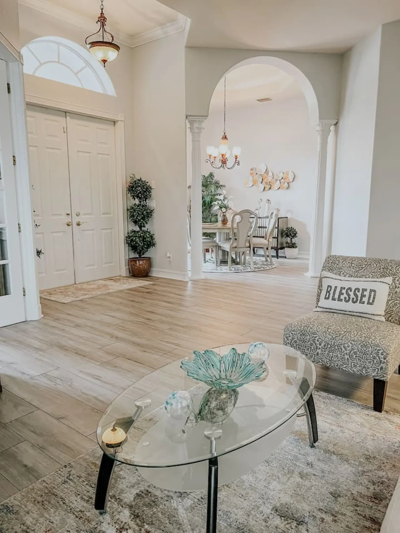 Grand Retreat near Englewood Beach 9