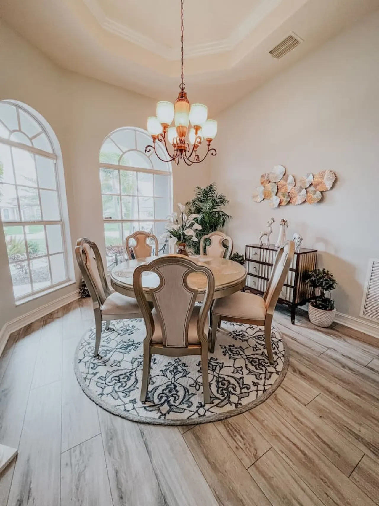 Grand Retreat near Englewood Beach 10