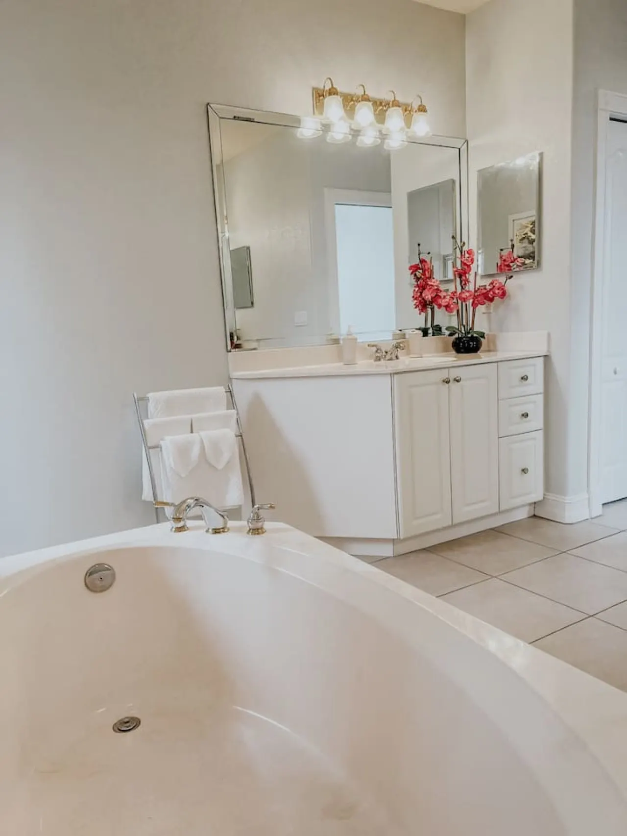 Grand Retreat near Englewood Beach 17