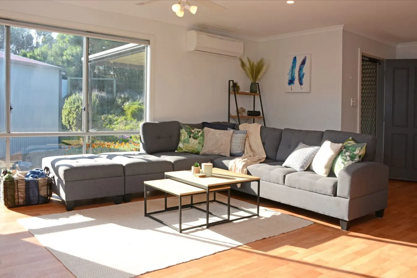 Oceans 5—Serene Sanctuary, Walk to Beach & Cafés 10