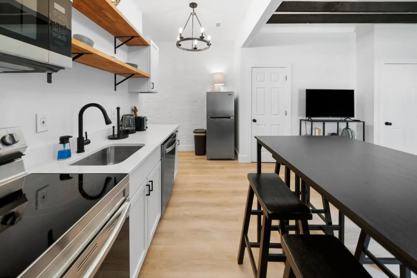 Spacious and Modern 3BR near Downtown/Walnut Hills 13