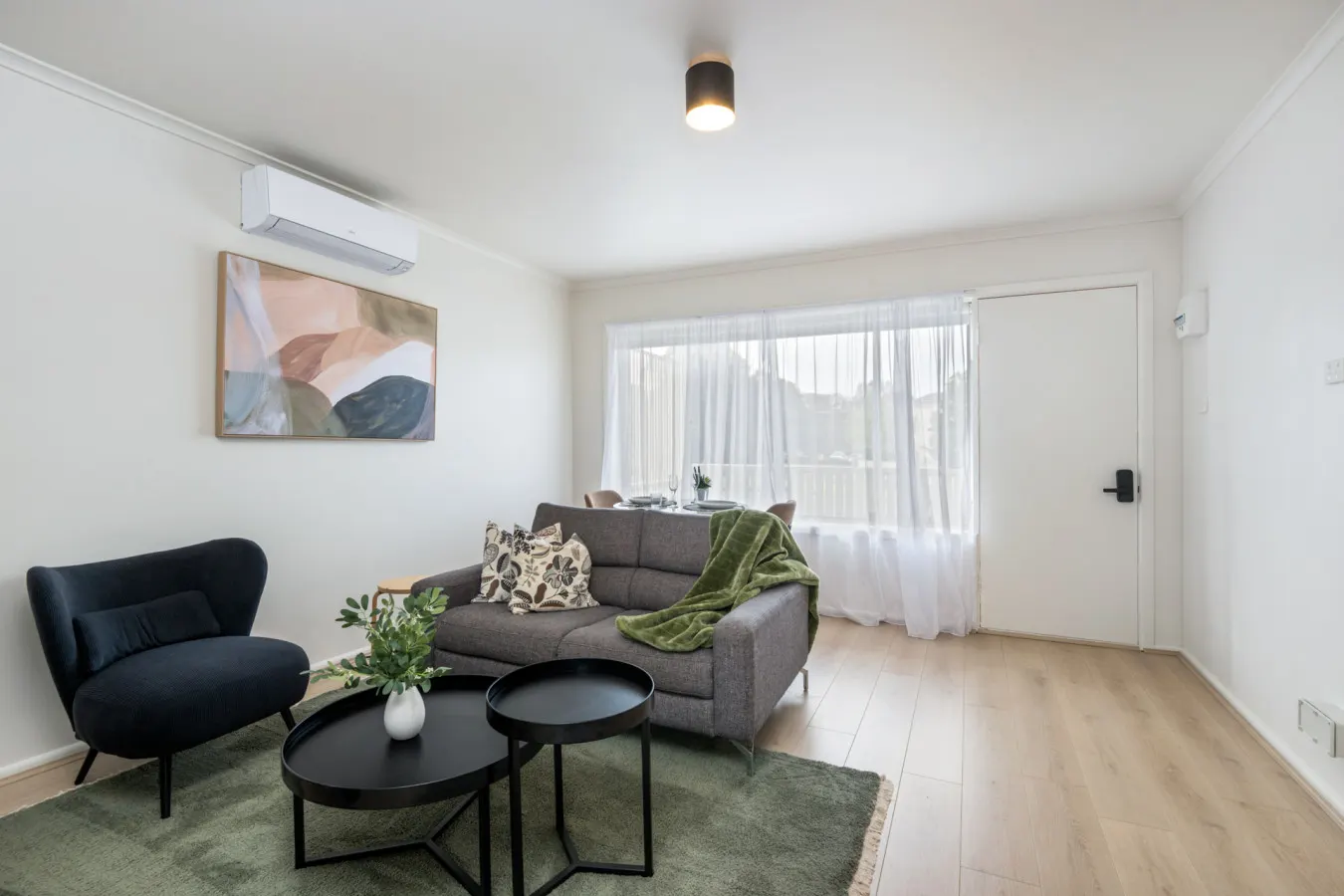 Short&Long term stays across from Geelong Hospital — photo 4