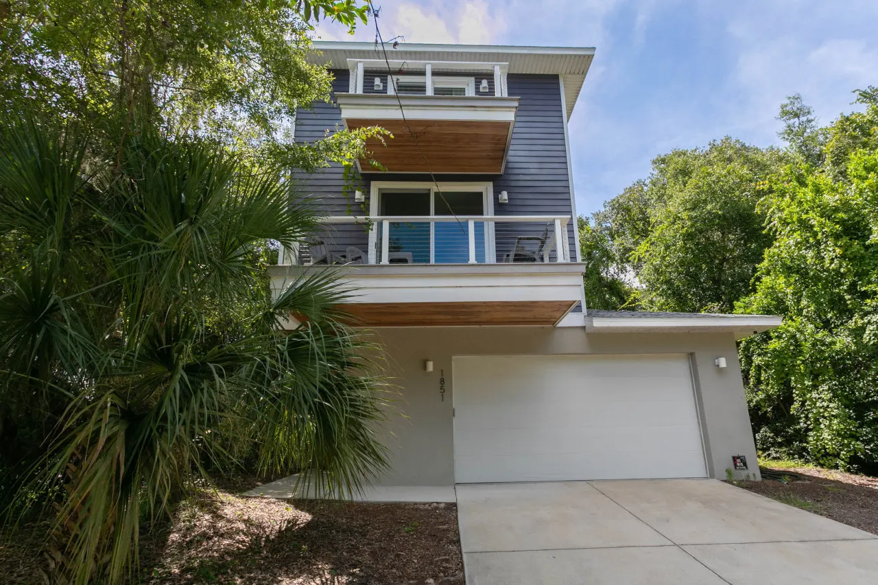 Tranquil Treehouse Retreat Walk to Beach, Amphitheatre & Lighthouse 5