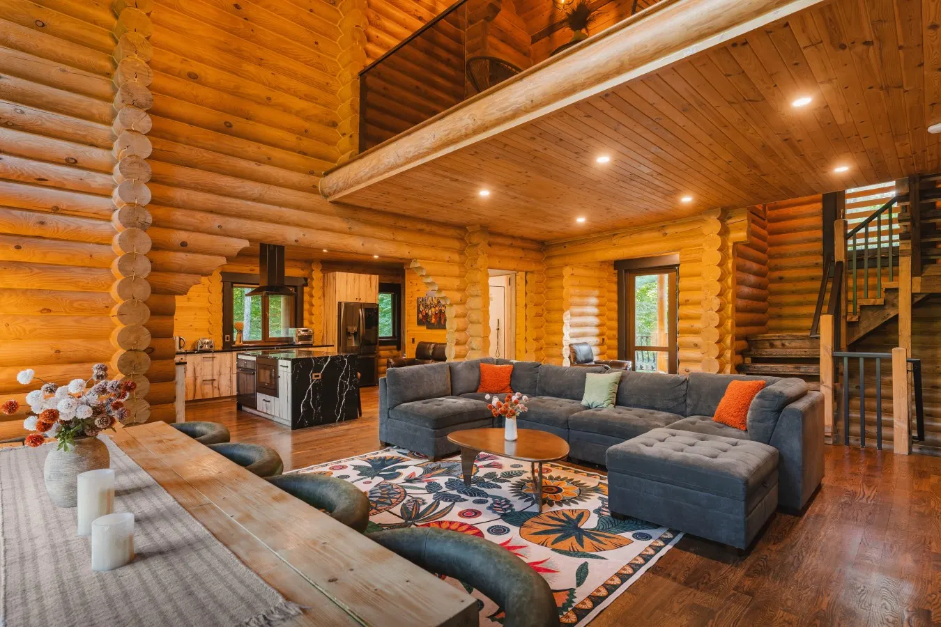 LOG HOUSE CHALET, VOLLEYBALL FIELD, SAUNA, HOT TUB 8