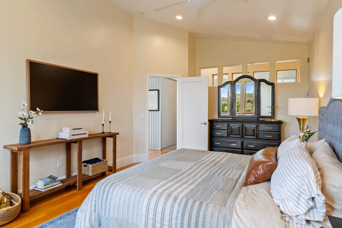 The Vineyard House 14