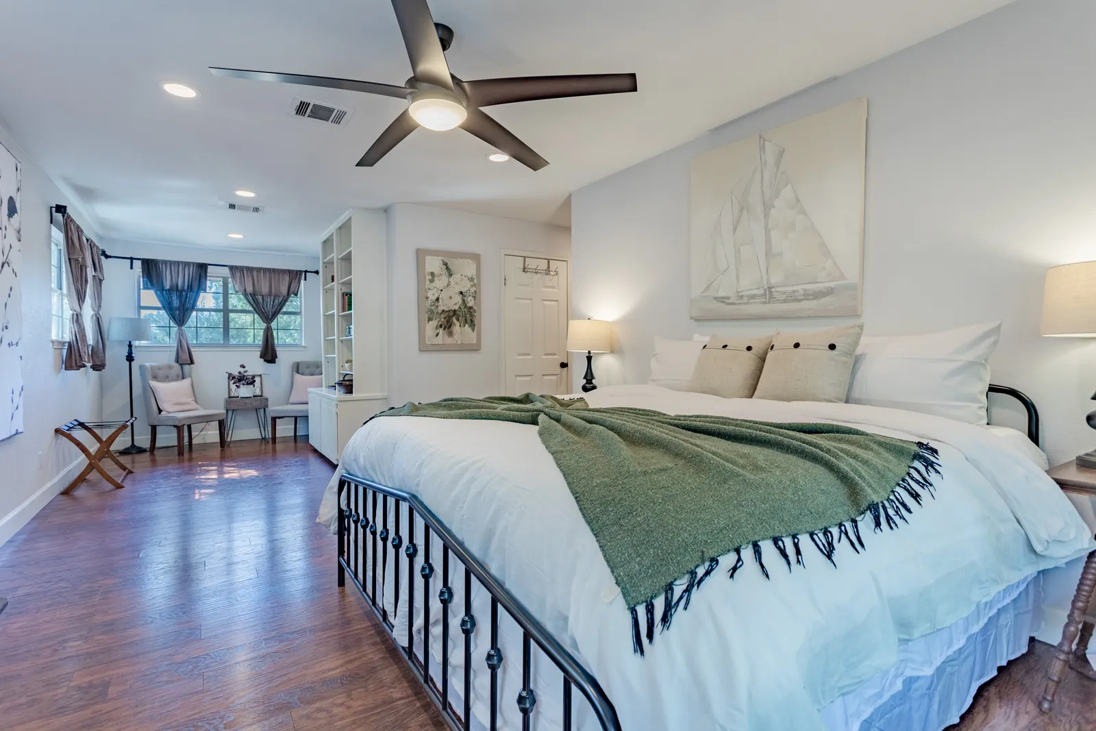 Waco Woodland Retreat, Sleeps 14! Waco/Baylor — photo 2