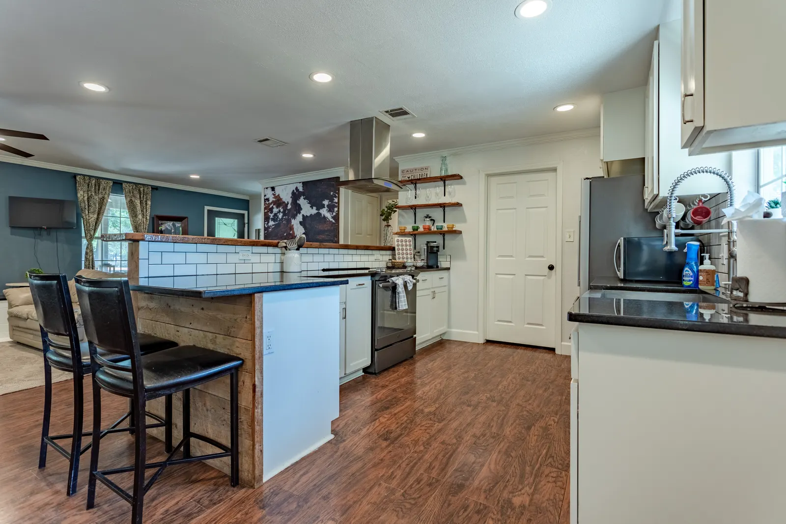 Waco Woodland Retreat, Sleeps 14! Waco/Baylor 13