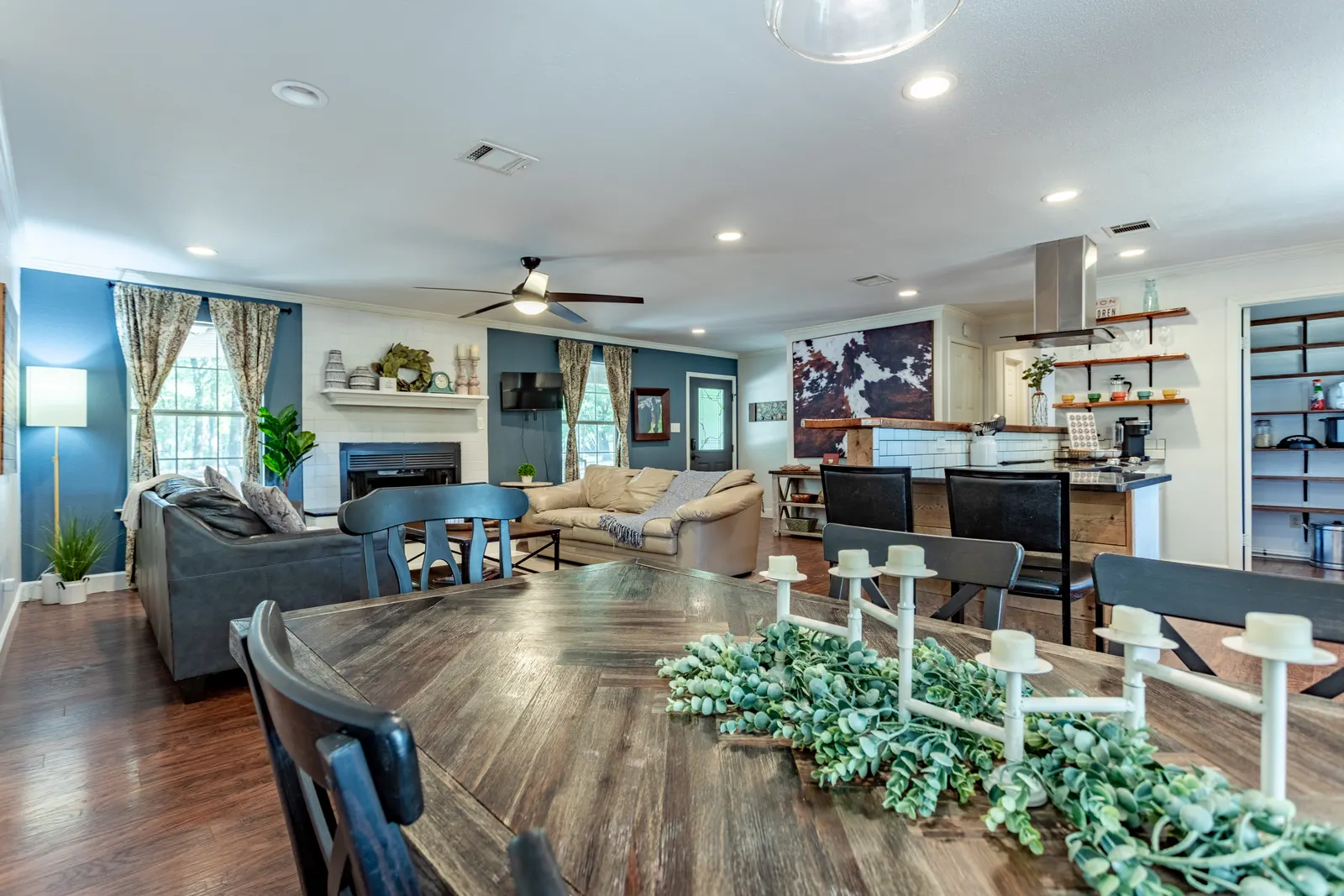 Waco Woodland Retreat, Sleeps 14! Waco/Baylor 14