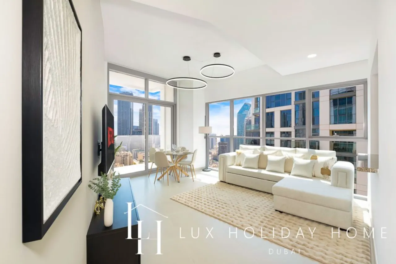 LUX | The Executive Burj Khalifa View Suite — photo 2