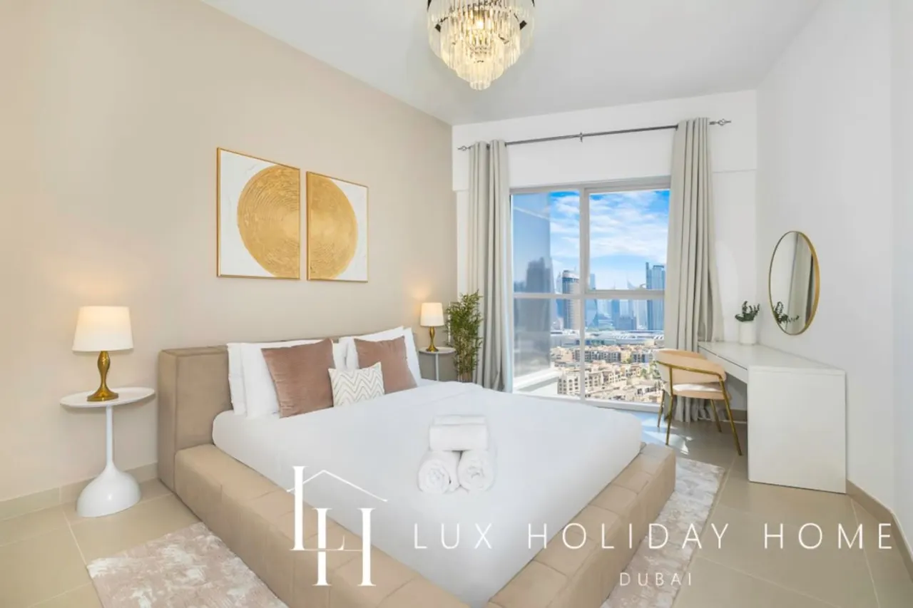 LUX The Executive Burj Khalifa View Suite 9