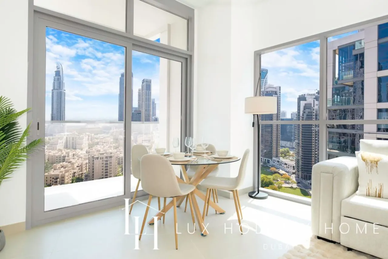 LUX | The Executive Burj Khalifa View Suite — photo 3