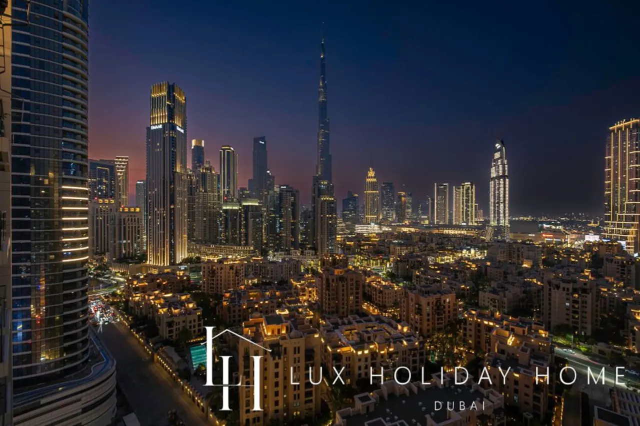 LUX The Executive Burj Khalifa View Suite 7