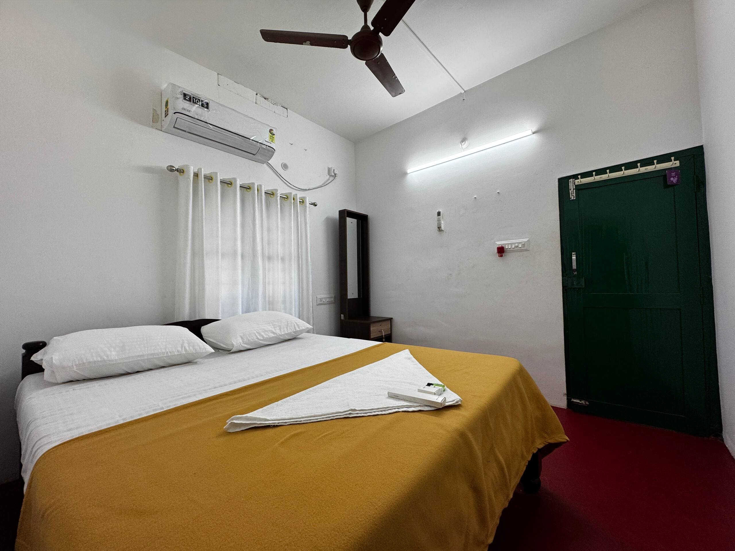 Beachfront Bliss Hut Stay @ Marari Workation Ready 14