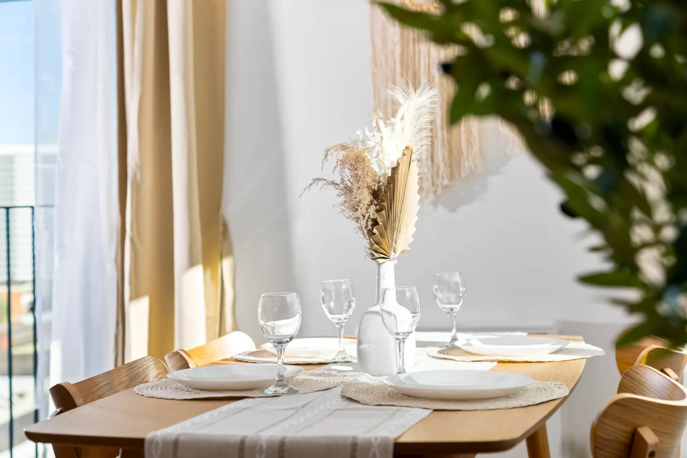 Luxury 2 Bedroom Apartment - Juliet Balcony 19