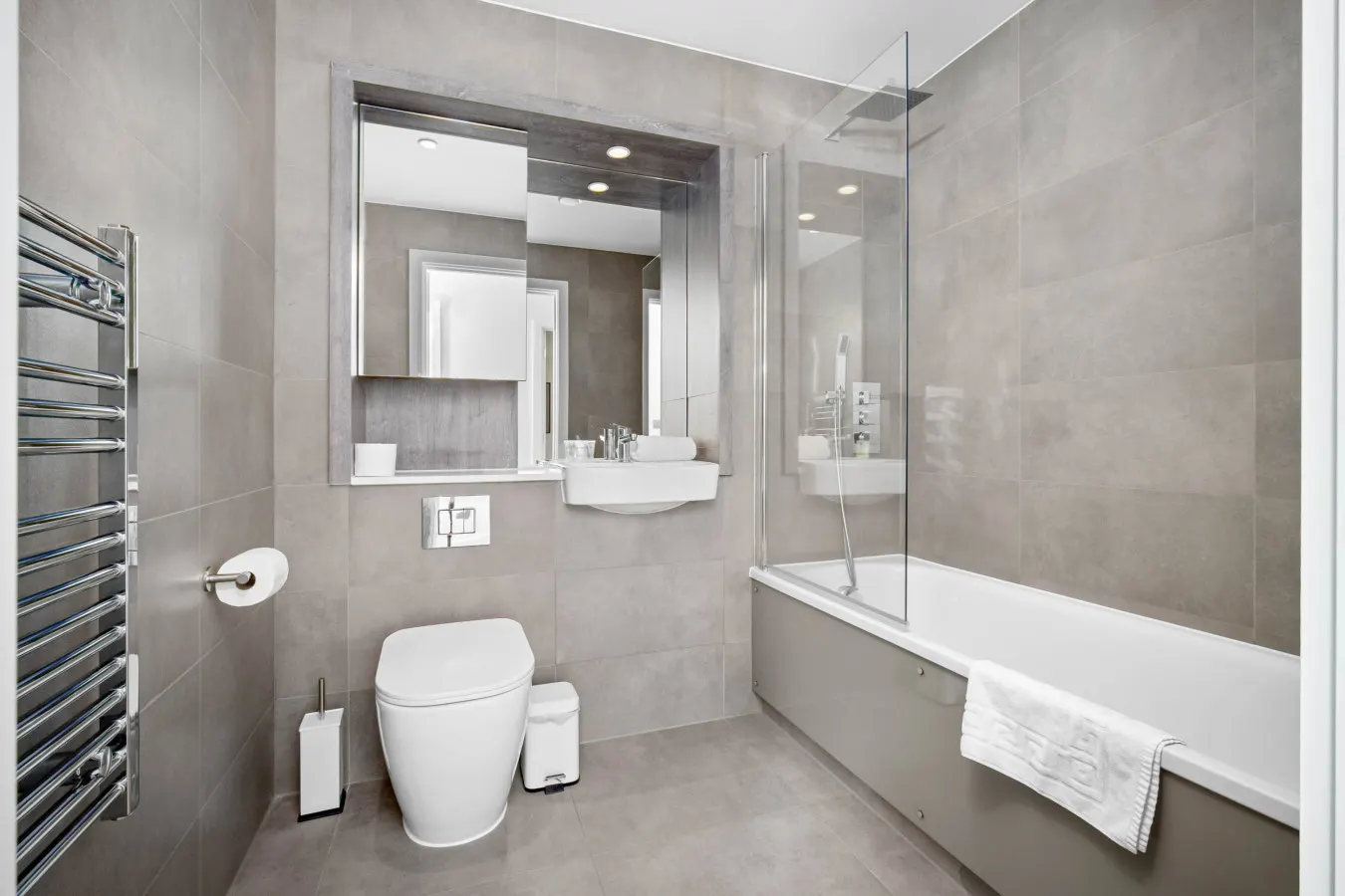 Luxury 2 Bedroom Apartment - Juliet Balcony — photo 5