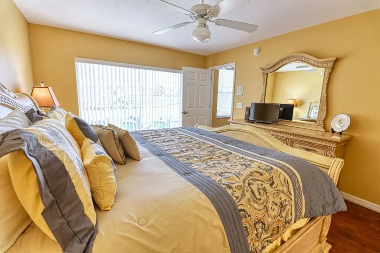 Clifford's Pinewood Estates Vacation Home 20