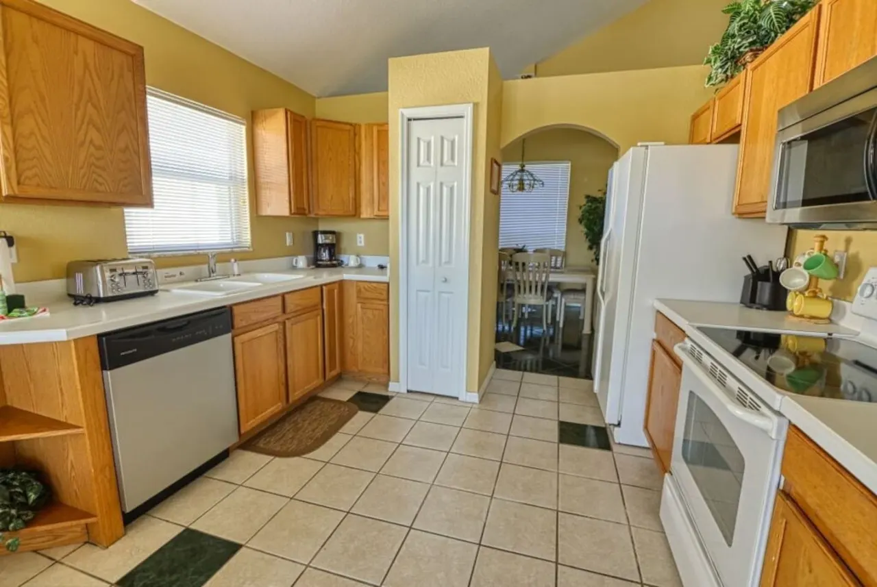 Clifford's Pinewood Estates Vacation Home 4