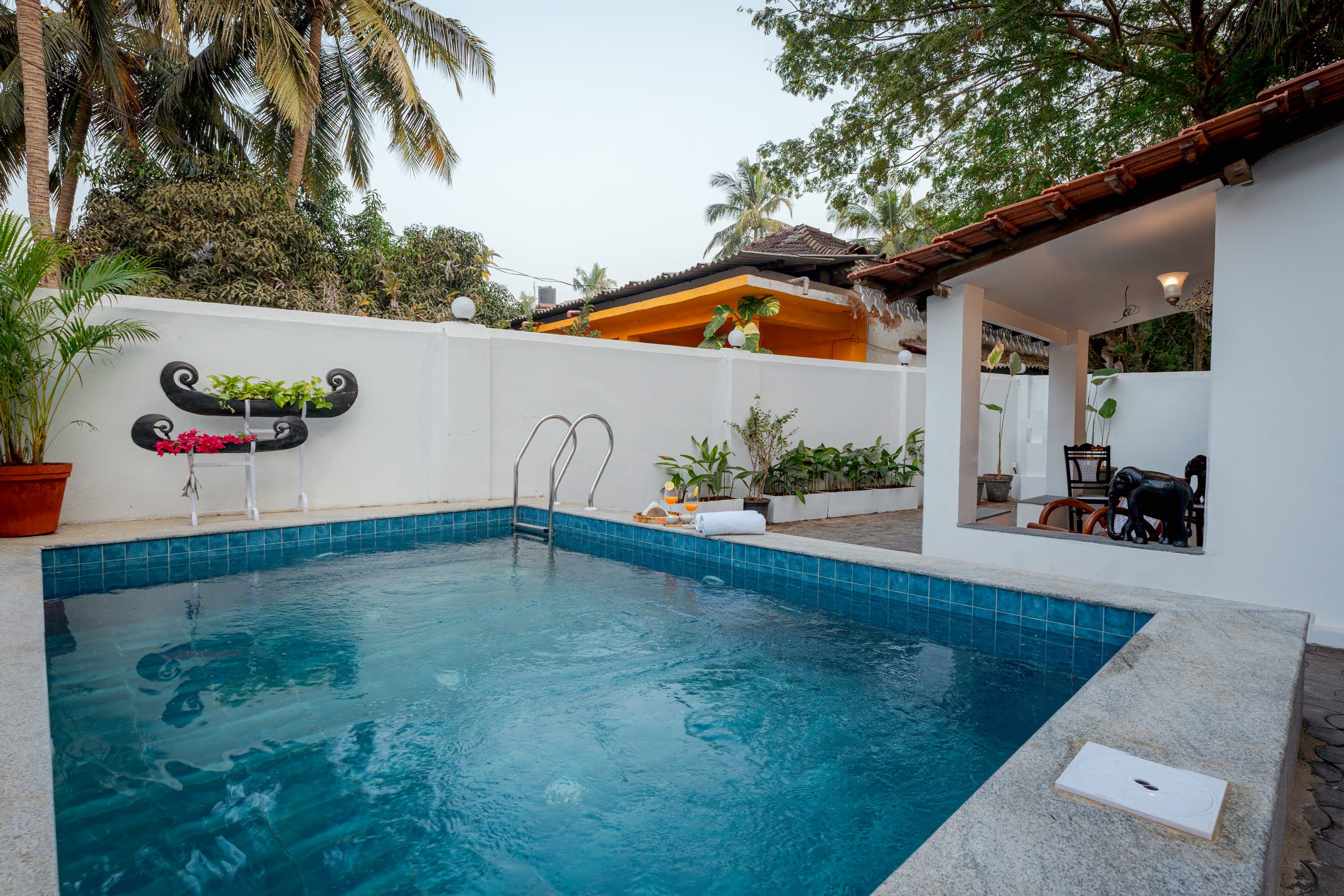 CasaCandolim|4BHK|POOL|B’Fast|Cook|BeachRoad 7