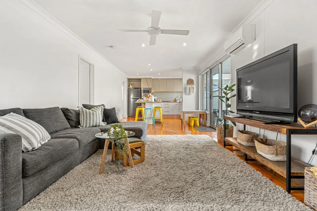 Sun & Salt West Beach - Family Beachside Comfort 7