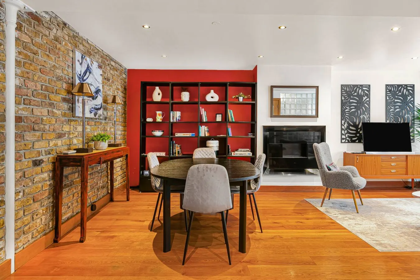 Stylish Hyde Park 2-Bed | Step-Free & Pet Friendly
