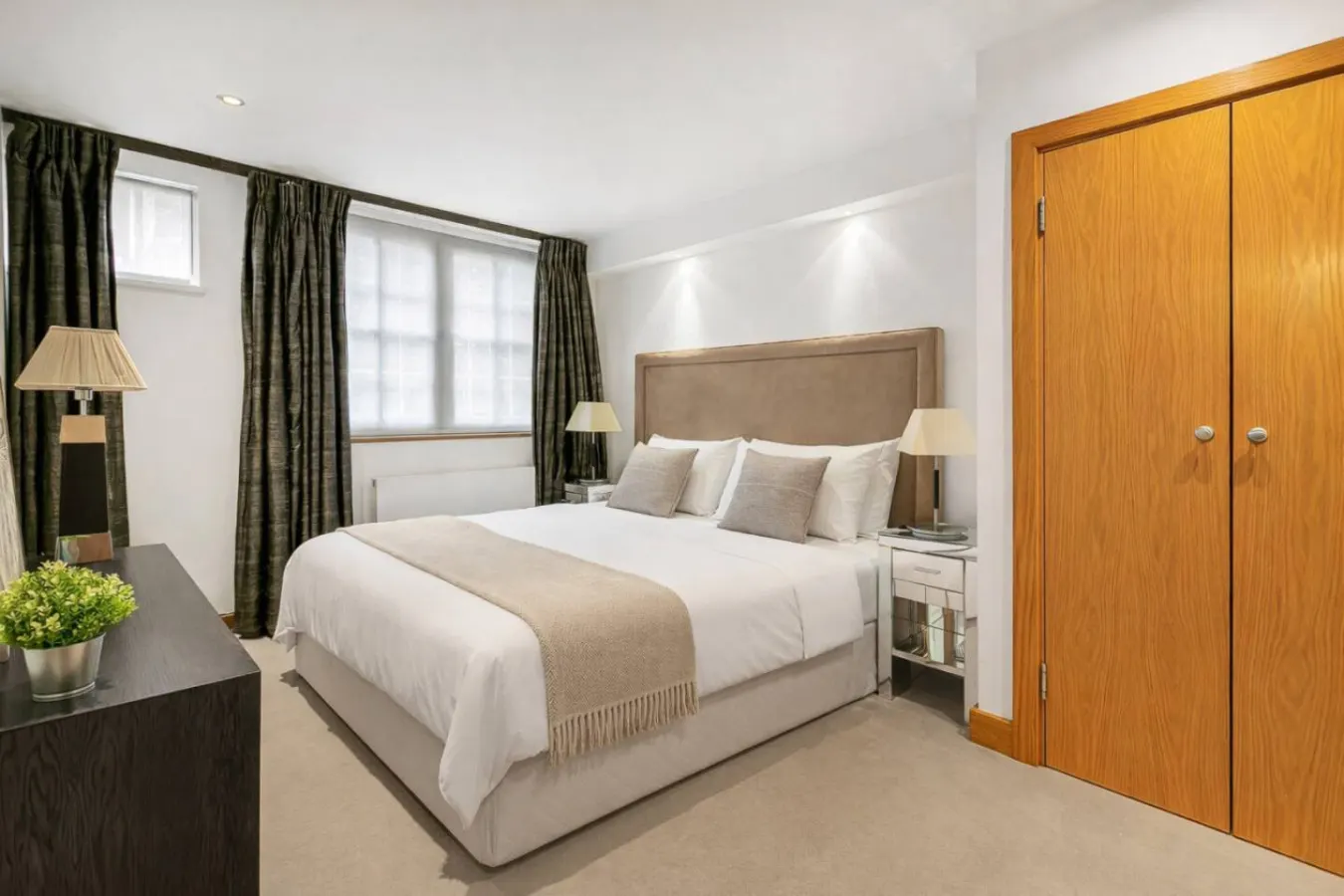 Stylish Hyde Park 2-Bed | Step-Free & Pet Friendly — photo 5