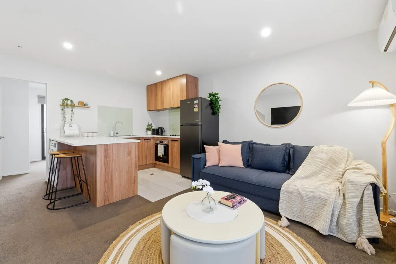 3 Ensuites 2 mins walk to the Stadium FREE parking 3