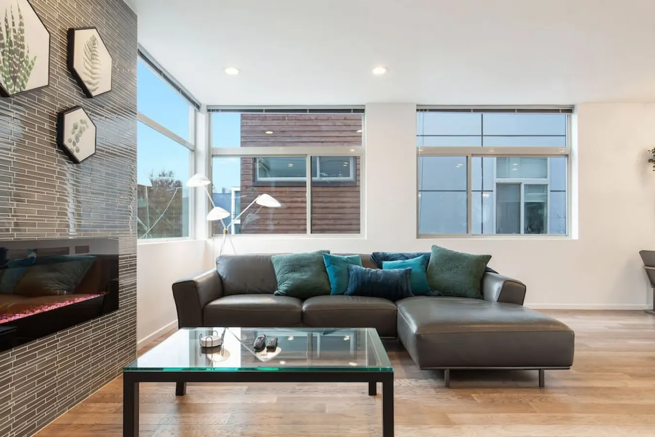 Charming City Gem ~ Rooftop Deck! 13