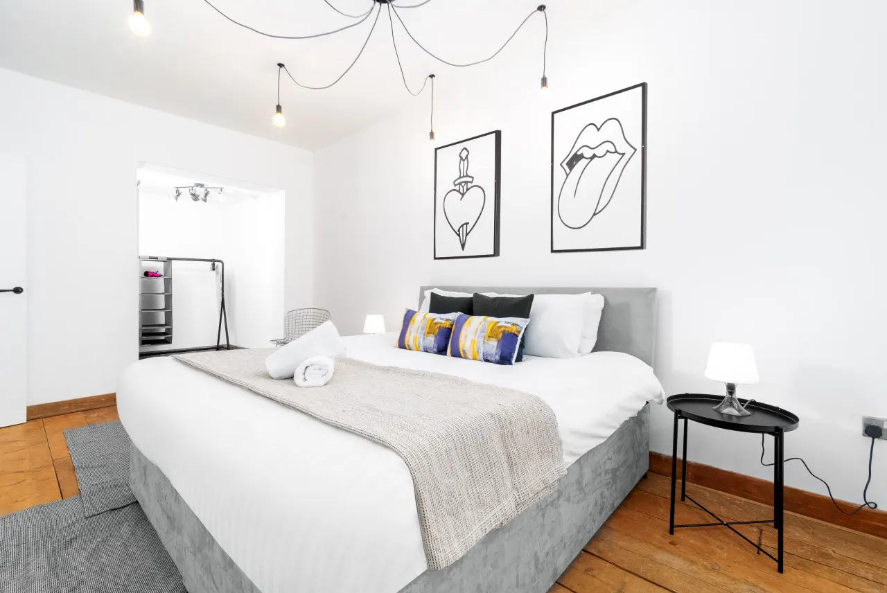 Newtown Lofts - Unique Stylish Apartment - Parking 12