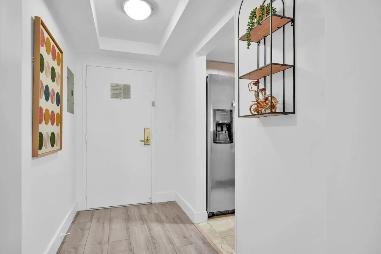SF Serene Cozy Retreat with Balcony 14