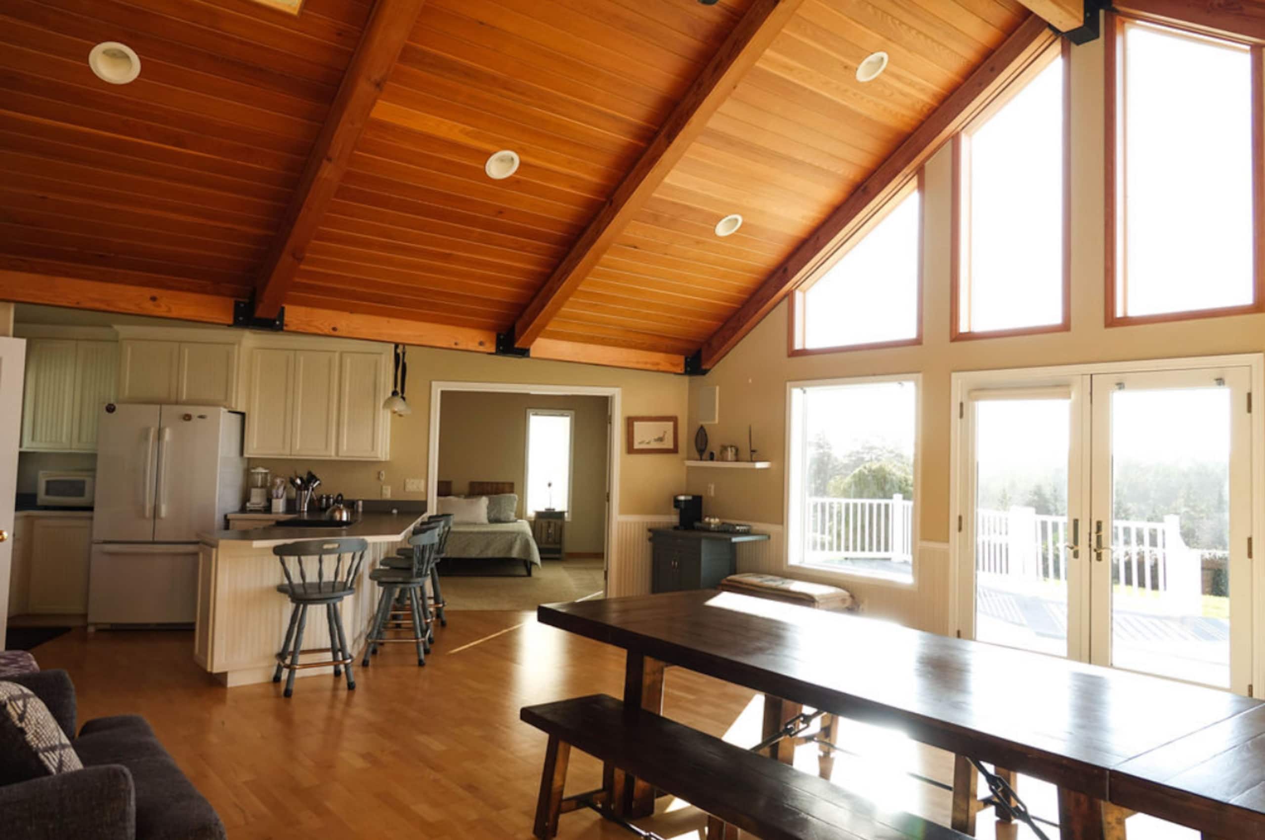 The Mulligan House—12 Miles to the Bandon Dunes 12