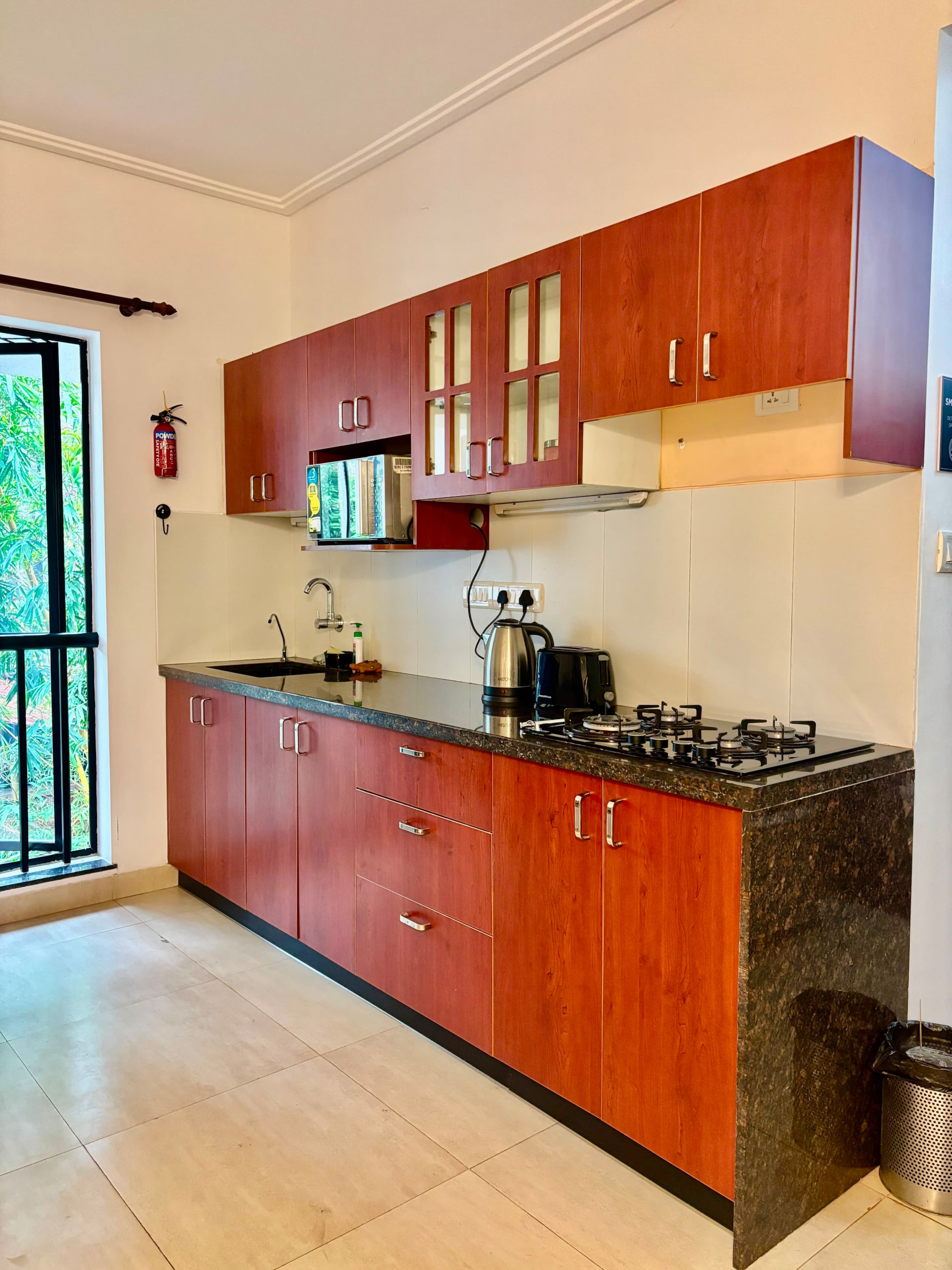 Stylish garden view studio in the heart of siolim 7