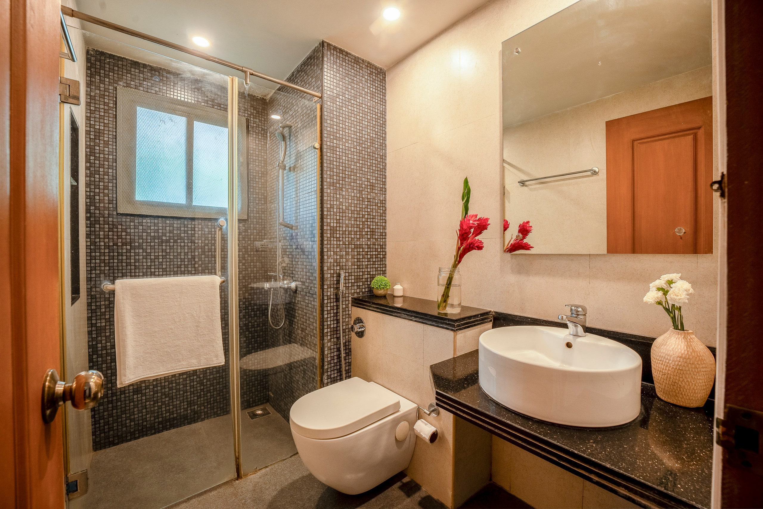 Stylish garden view studio in the heart of siolim 21