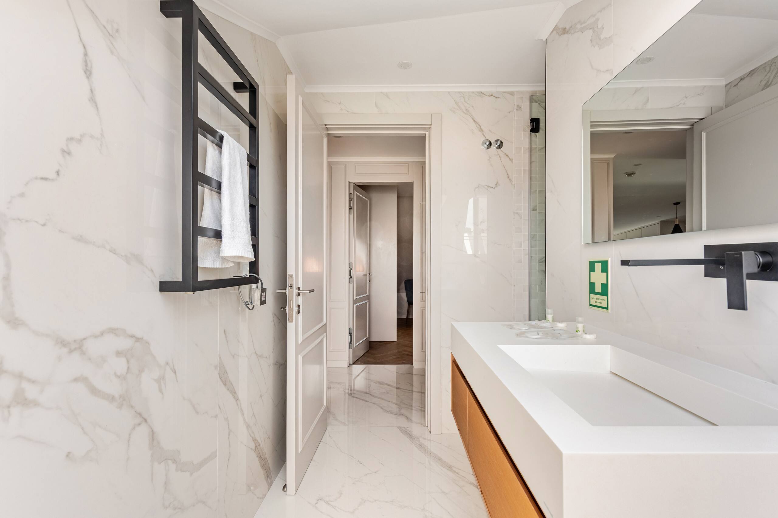 Lux Residences Oeiras Attic 20