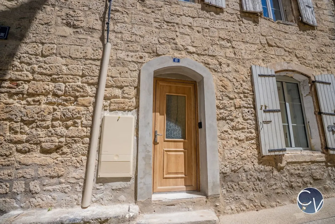 Studio moderne à Saint-Paul-Trois-Châteaux 18