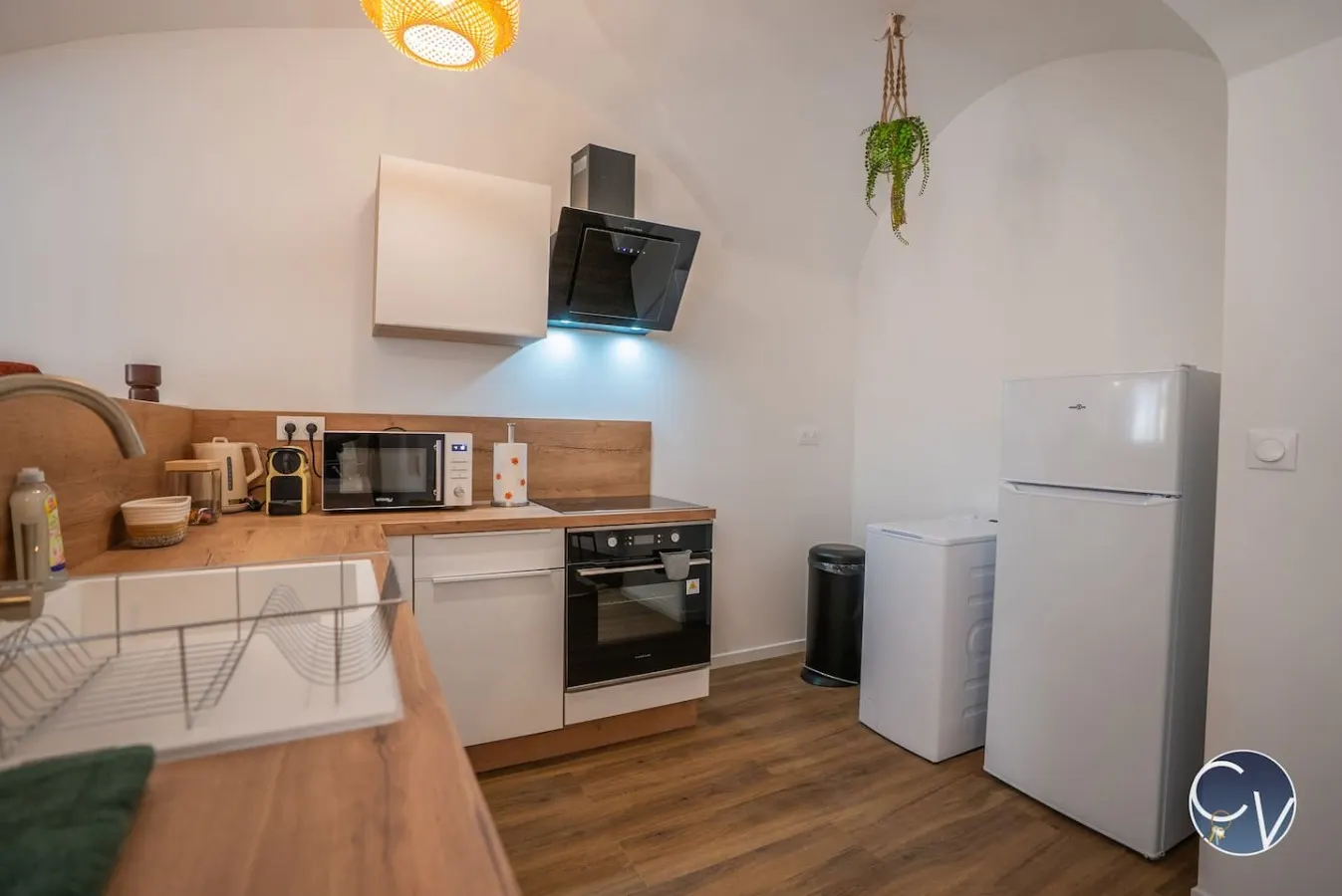 Studio moderne à Saint-Paul-Trois-Châteaux — photo 3