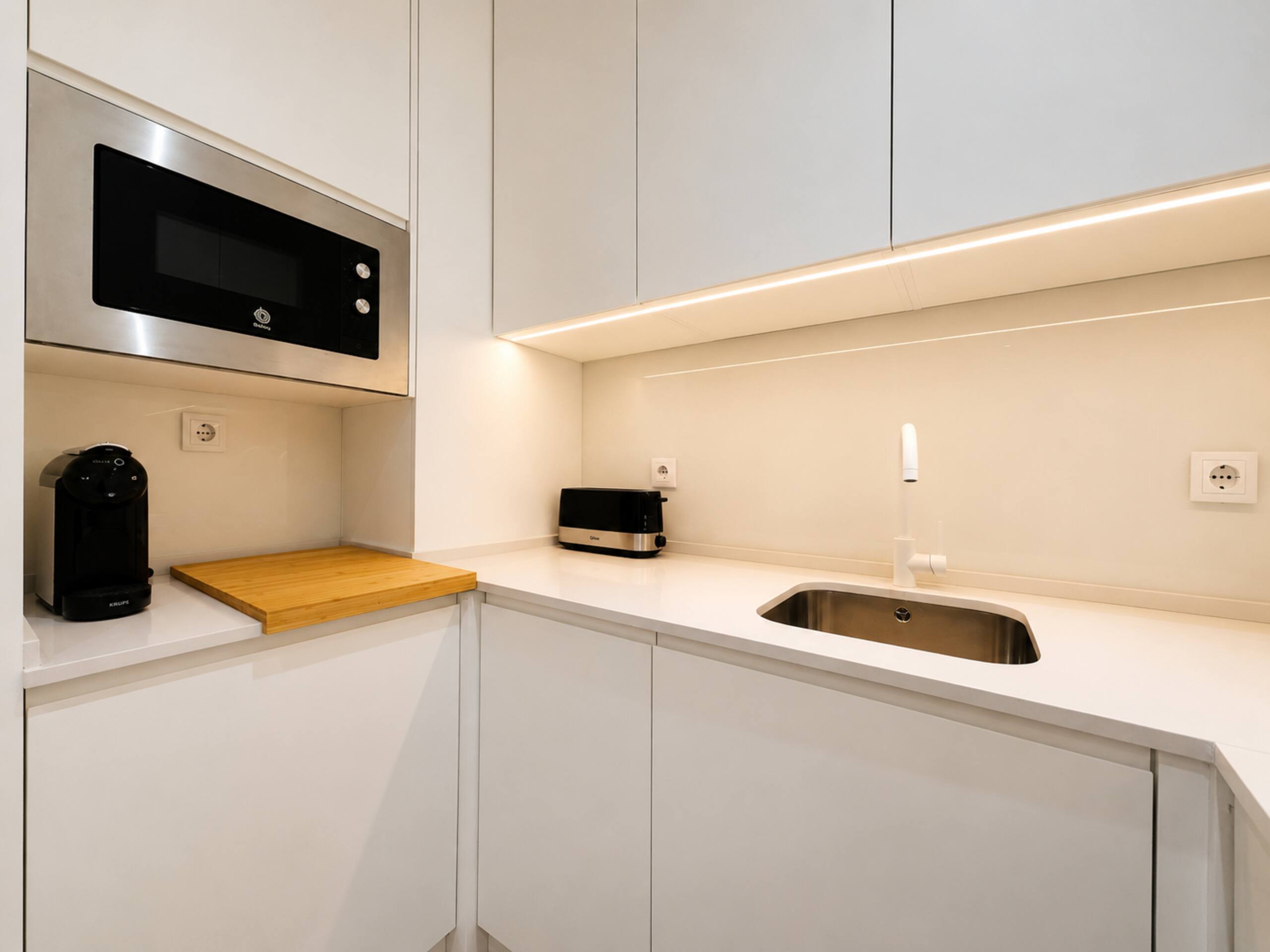 Lisbon Bay View Apartment 9