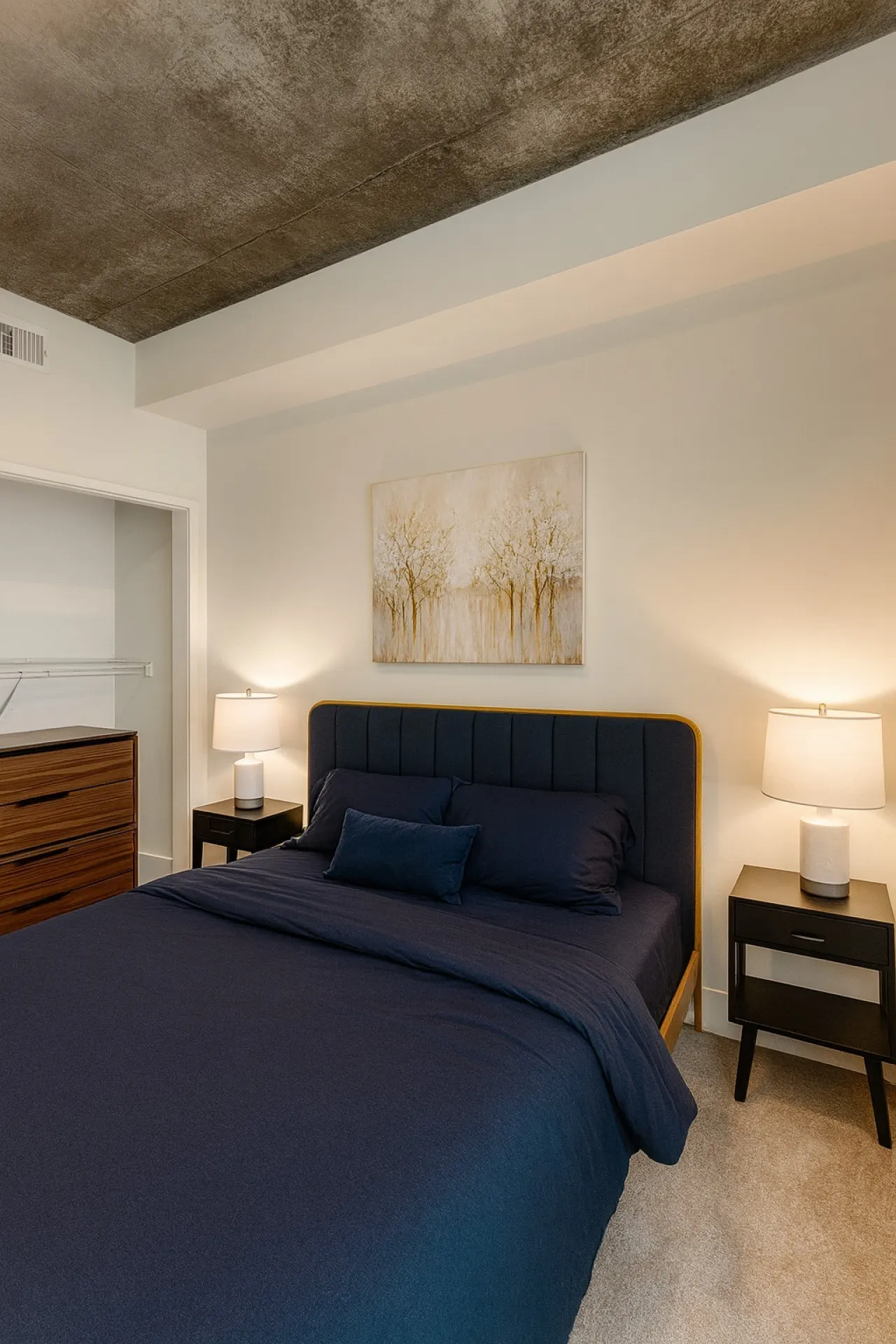 Trendy 3BR/3BA City Apt– Pool+Ping Pong 5F 12