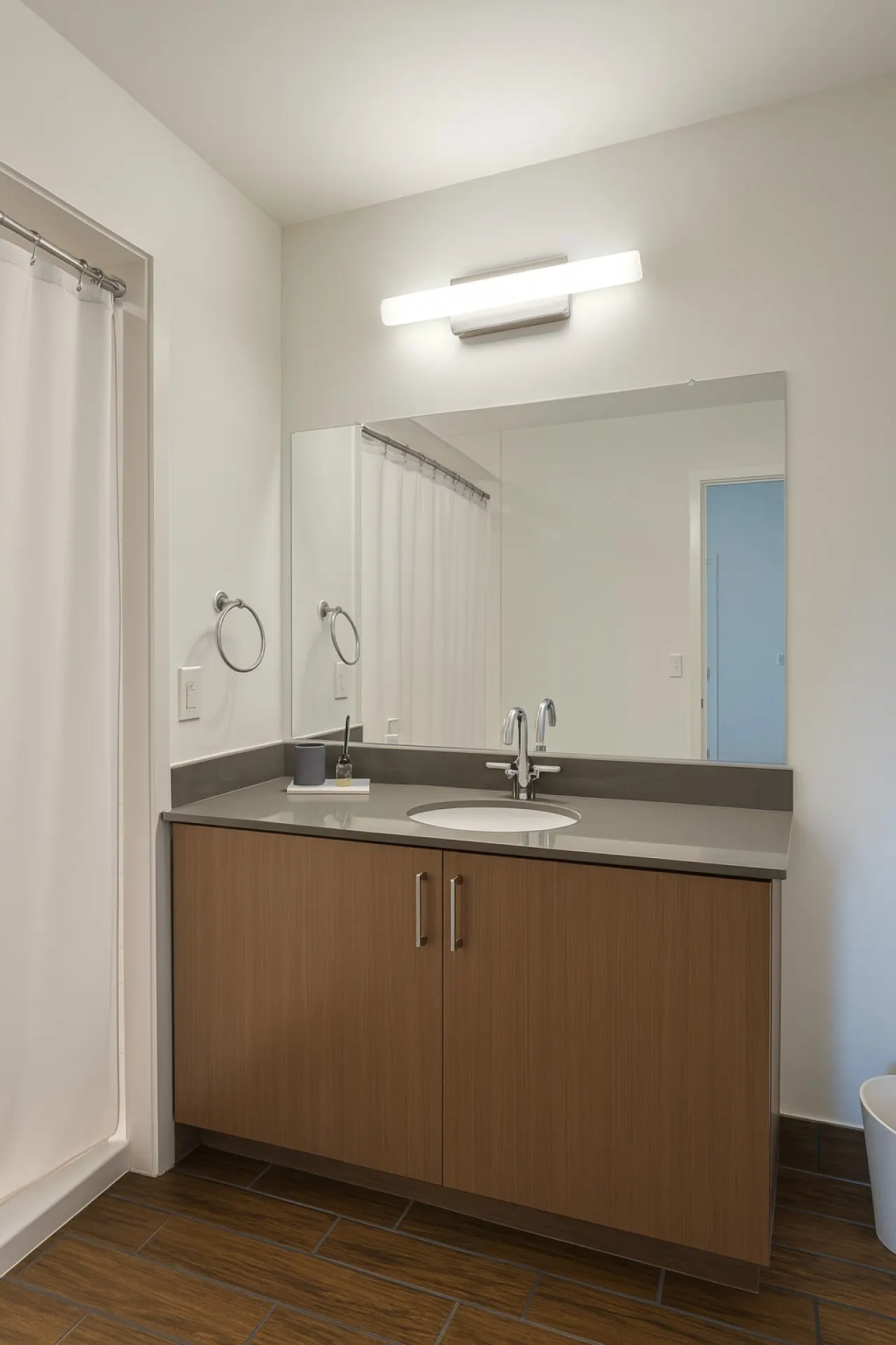 Trendy 3BR/3BA City Apt– Pool+Ping Pong 5F 20