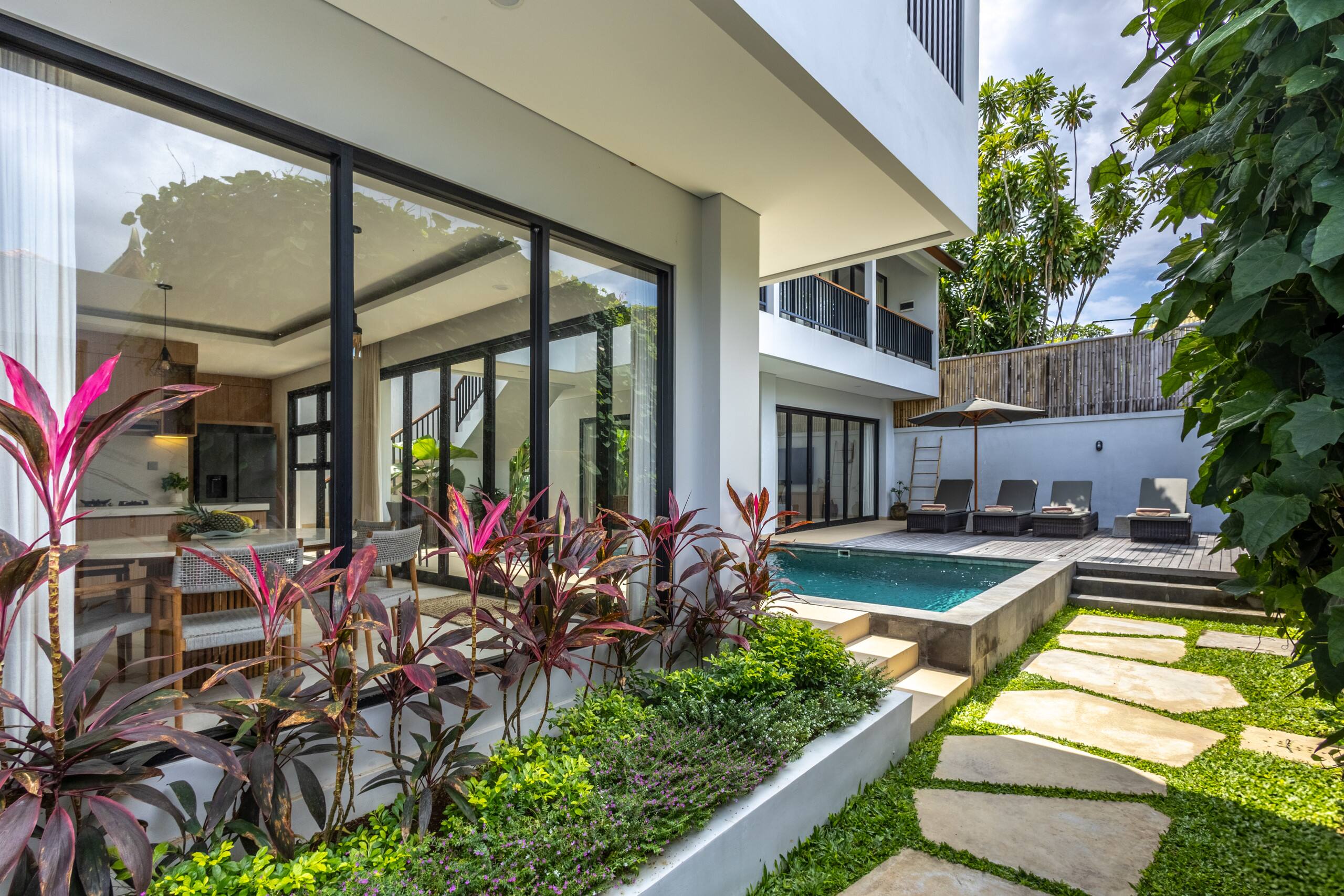 Villa Teddi 400m To The Beach Nth Legian 39